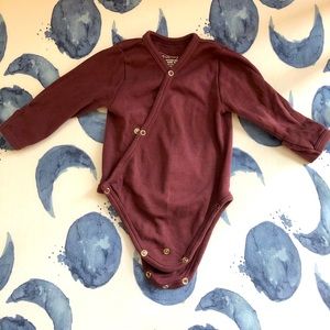 L’oved Baby organic long sleeve bodysuit 3-6 mos